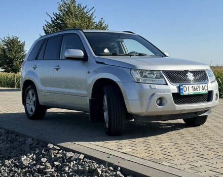 Сірий Сузукі Гранд Вітара, об'ємом двигуна 2 л та пробігом 250 тис. км за 7700 $, фото 2 на Automoto.ua