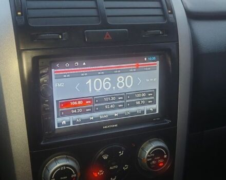 Серый Сузуки Гранд Витара, объемом двигателя 2 л и пробегом 216 тыс. км за 6500 $, фото 4 на Automoto.ua