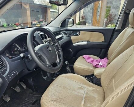 Сірий Сузукі Гранд Вітара, об'ємом двигуна 1.9 л та пробігом 250 тис. км за 1740 $, фото 16 на Automoto.ua