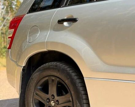 Сірий Сузукі Гранд Вітара, об'ємом двигуна 2 л та пробігом 196 тис. км за 9000 $, фото 6 на Automoto.ua