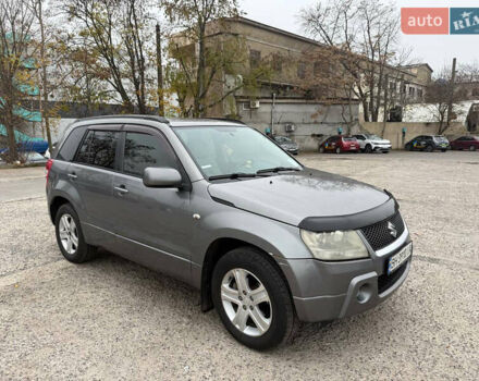 Серый Сузуки Гранд Витара, объемом двигателя 2 л и пробегом 241 тыс. км за 6200 $, фото 1 на Automoto.ua