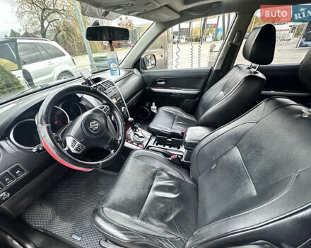 Сірий Сузукі Гранд Вітара, об'ємом двигуна 2 л та пробігом 279 тис. км за 8500 $, фото 13 на Automoto.ua