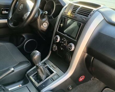 Сірий Сузукі Гранд Вітара, об'ємом двигуна 2 л та пробігом 200 тис. км за 6800 $, фото 19 на Automoto.ua