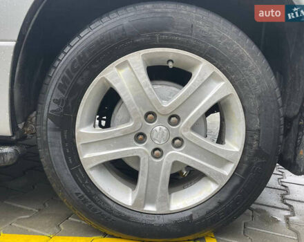 Серый Сузуки Гранд Витара, объемом двигателя 2 л и пробегом 163 тыс. км за 6000 $, фото 6 на Automoto.ua