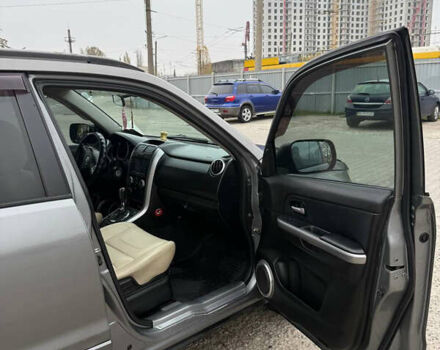 Серый Сузуки Гранд Витара, объемом двигателя 2 л и пробегом 241 тыс. км за 6200 $, фото 13 на Automoto.ua