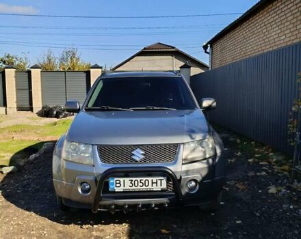 Сірий Сузукі Гранд Вітара, об'ємом двигуна 2 л та пробігом 200 тис. км за 6800 $, фото 2 на Automoto.ua