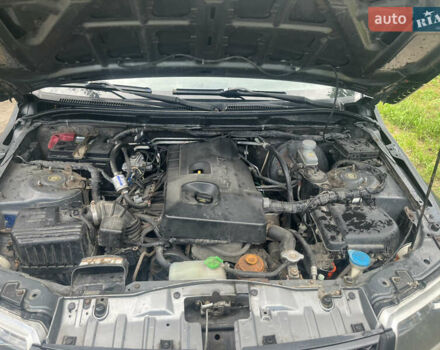 Серый Сузуки Гранд Витара, объемом двигателя 2 л и пробегом 218 тыс. км за 6000 $, фото 7 на Automoto.ua