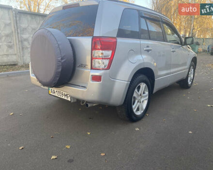 Сірий Сузукі Гранд Вітара, об'ємом двигуна 2 л та пробігом 251 тис. км за 6500 $, фото 4 на Automoto.ua
