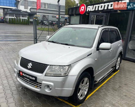 Серый Сузуки Гранд Витара, объемом двигателя 2 л и пробегом 163 тыс. км за 6000 $, фото 1 на Automoto.ua