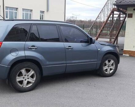 Сірий Сузукі Гранд Вітара, об'ємом двигуна 2 л та пробігом 195 тис. км за 6200 $, фото 2 на Automoto.ua