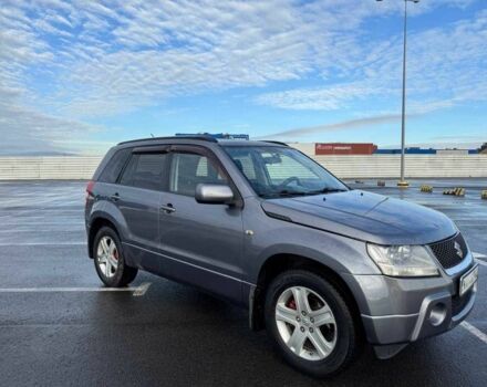 Серый Сузуки Гранд Витара, объемом двигателя 1.9 л и пробегом 180 тыс. км за 6900 $, фото 2 на Automoto.ua