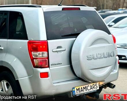 Сірий Сузукі Гранд Вітара, об'ємом двигуна 2 л та пробігом 250 тис. км за 5700 $, фото 7 на Automoto.ua