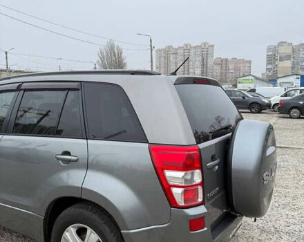 Серый Сузуки Гранд Витара, объемом двигателя 2 л и пробегом 241 тыс. км за 6200 $, фото 3 на Automoto.ua