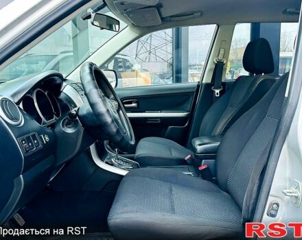 Сірий Сузукі Гранд Вітара, об'ємом двигуна 2 л та пробігом 250 тис. км за 5700 $, фото 11 на Automoto.ua