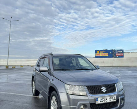 Серый Сузуки Гранд Витара, объемом двигателя 2 л и пробегом 180 тыс. км за 7000 $, фото 2 на Automoto.ua