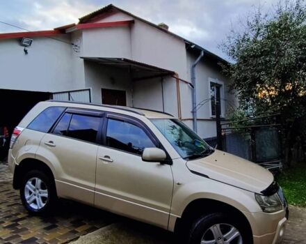 Серый Сузуки Гранд Витара, объемом двигателя 2 л и пробегом 250 тыс. км за 7038 $, фото 2 на Automoto.ua