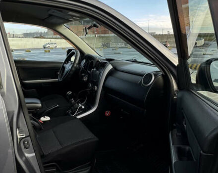 Серый Сузуки Гранд Витара, объемом двигателя 2 л и пробегом 180 тыс. км за 7000 $, фото 12 на Automoto.ua