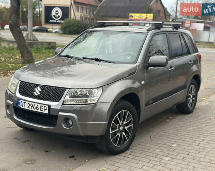 Сірий Сузукі Гранд Вітара, об'ємом двигуна 2 л та пробігом 279 тис. км за 8500 $, фото 27 на Automoto.ua