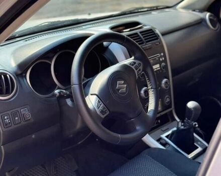 Сірий Сузукі Гранд Вітара, об'ємом двигуна 2 л та пробігом 196 тис. км за 9000 $, фото 10 на Automoto.ua