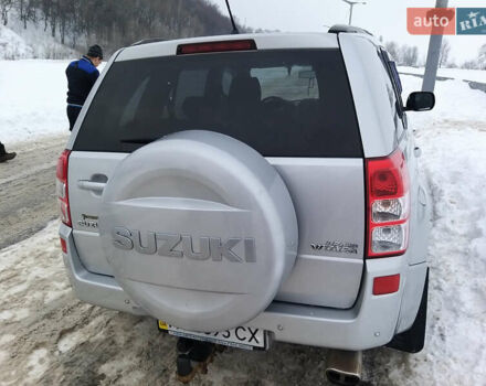 Серый Сузуки Гранд Витара, объемом двигателя 2 л и пробегом 124 тыс. км за 8000 $, фото 6 на Automoto.ua