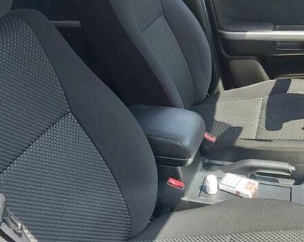 Серый Сузуки Гранд Витара, объемом двигателя 2 л и пробегом 185 тыс. км за 8800 $, фото 12 на Automoto.ua