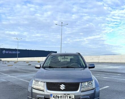 Сірий Сузукі Гранд Вітара, об'ємом двигуна 2 л та пробігом 180 тис. км за 7000 $, фото 1 на Automoto.ua