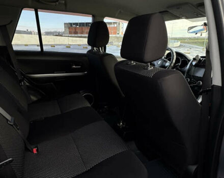 Серый Сузуки Гранд Витара, объемом двигателя 2 л и пробегом 180 тыс. км за 7000 $, фото 10 на Automoto.ua