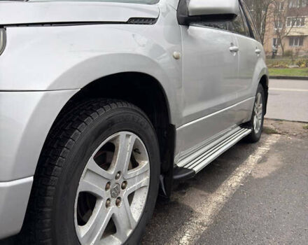 Серый Сузуки Гранд Витара, объемом двигателя 2 л и пробегом 217 тыс. км за 7500 $, фото 6 на Automoto.ua