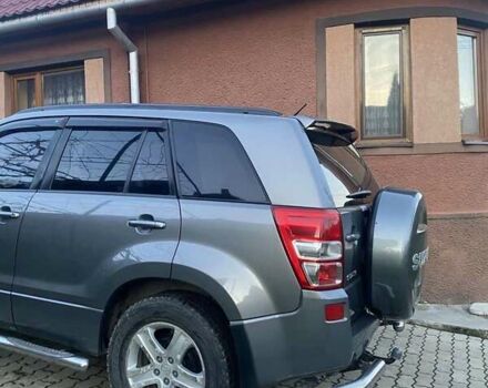 Сірий Сузукі Гранд Вітара, об'ємом двигуна 2 л та пробігом 150 тис. км за 7400 $, фото 3 на Automoto.ua