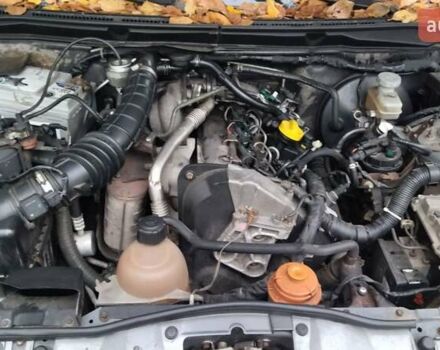 Серый Сузуки Гранд Витара, объемом двигателя 1.9 л и пробегом 275 тыс. км за 4600 $, фото 5 на Automoto.ua