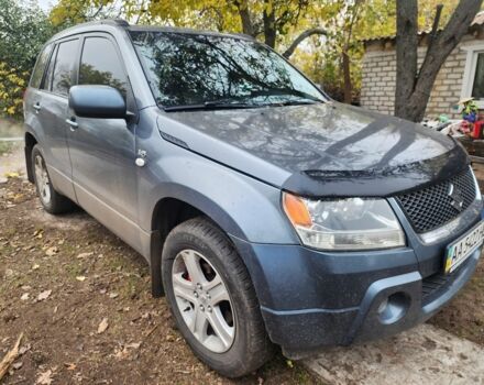 Серый Сузуки Гранд Витара, объемом двигателя 2.7 л и пробегом 200 тыс. км за 8000 $, фото 2 на Automoto.ua