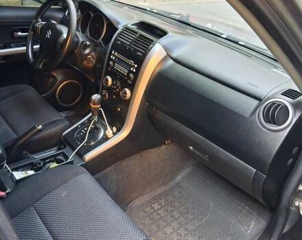 Серый Сузуки Гранд Витара, объемом двигателя 2.74 л и пробегом 168 тыс. км за 8500 $, фото 3 на Automoto.ua