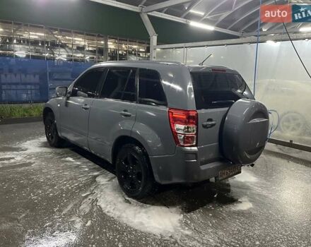 Серый Сузуки Гранд Витара, объемом двигателя 1.9 л и пробегом 219 тыс. км за 6600 $, фото 2 на Automoto.ua