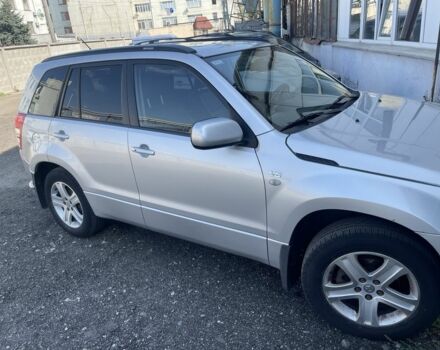 Серый Сузуки Гранд Витара, объемом двигателя 2.7 л и пробегом 196 тыс. км за 8000 $, фото 1 на Automoto.ua