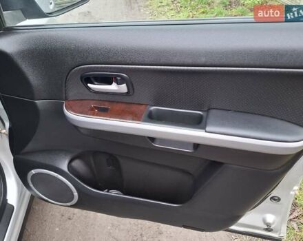 Серый Сузуки Гранд Витара, объемом двигателя 1.87 л и пробегом 248 тыс. км за 6950 $, фото 45 на Automoto.ua