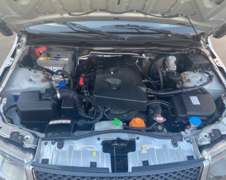 Серый Сузуки Гранд Витара, объемом двигателя 2 л и пробегом 250 тыс. км за 6500 $, фото 5 на Automoto.ua