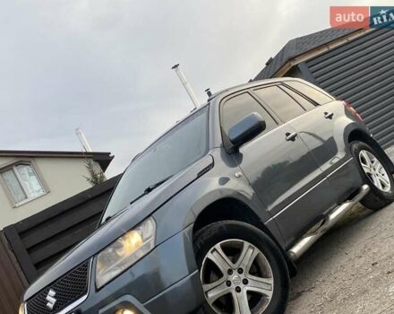 Серый Сузуки Гранд Витара, объемом двигателя 2 л и пробегом 198 тыс. км за 6600 $, фото 2 на Automoto.ua