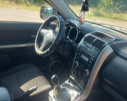 Серый Сузуки Гранд Витара, объемом двигателя 2.7 л и пробегом 340 тыс. км за 7200 $, фото 8 на Automoto.ua