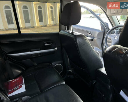 Серый Сузуки Гранд Витара, объемом двигателя 1.99 л и пробегом 155 тыс. км за 7500 $, фото 9 на Automoto.ua