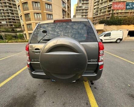 Серый Сузуки Гранд Витара, объемом двигателя 2 л и пробегом 120 тыс. км за 8200 $, фото 2 на Automoto.ua