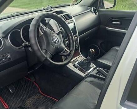 Сірий Сузукі Гранд Вітара, об'ємом двигуна 2 л та пробігом 279 тис. км за 7700 $, фото 10 на Automoto.ua