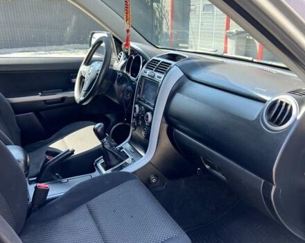 Серый Сузуки Гранд Витара, объемом двигателя 2 л и пробегом 256 тыс. км за 6800 $, фото 10 на Automoto.ua