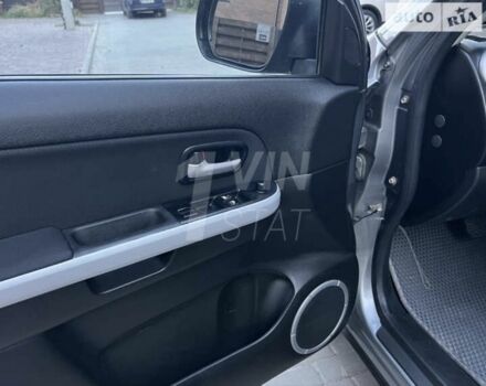 Серый Сузуки Гранд Витара, объемом двигателя 2.7 л и пробегом 202 тыс. км за 8700 $, фото 6 на Automoto.ua