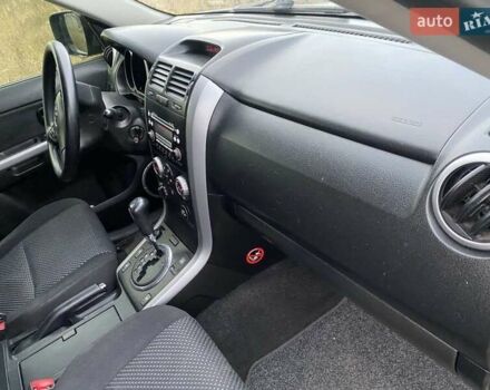 Серый Сузуки Гранд Витара, объемом двигателя 2 л и пробегом 197 тыс. км за 6600 $, фото 19 на Automoto.ua