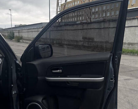 Сірий Сузукі Гранд Вітара, об'ємом двигуна 2.74 л та пробігом 125 тис. км за 9800 $, фото 16 на Automoto.ua