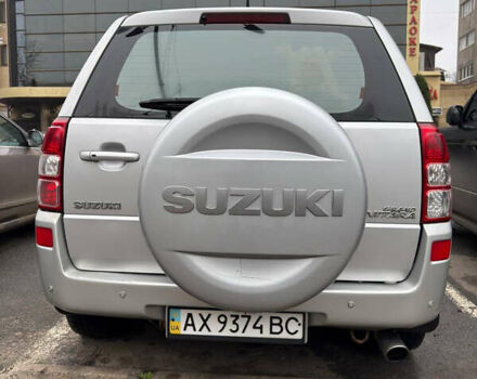 Серый Сузуки Гранд Витара, объемом двигателя 2 л и пробегом 217 тыс. км за 7500 $, фото 5 на Automoto.ua