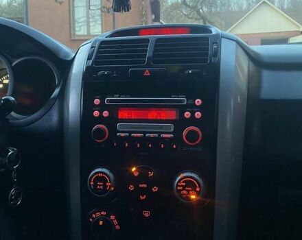 Сірий Сузукі Гранд Вітара, об'ємом двигуна 2 л та пробігом 150 тис. км за 7400 $, фото 10 на Automoto.ua