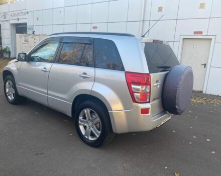 Серый Сузуки Гранд Витара, объемом двигателя 2 л и пробегом 250 тыс. км за 6500 $, фото 3 на Automoto.ua