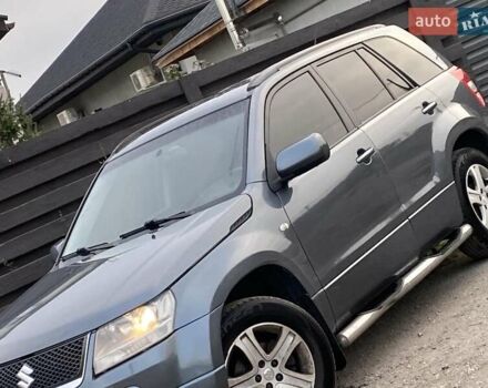 Серый Сузуки Гранд Витара, объемом двигателя 2 л и пробегом 198 тыс. км за 6600 $, фото 1 на Automoto.ua