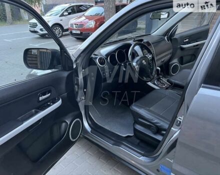 Серый Сузуки Гранд Витара, объемом двигателя 2.7 л и пробегом 202 тыс. км за 8700 $, фото 5 на Automoto.ua